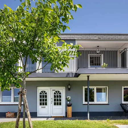 Haus Albi Вальдкирх